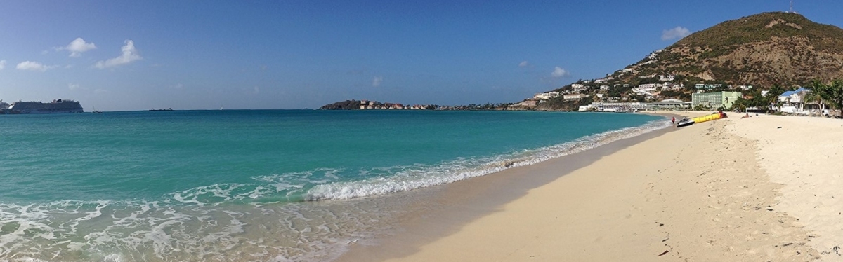 St Maarten Panorama Strand (Chad Sparkes)  [flickr.com]  CC BY 
Informazioni sulla licenza disponibili sotto 'Prova delle fonti di immagine'